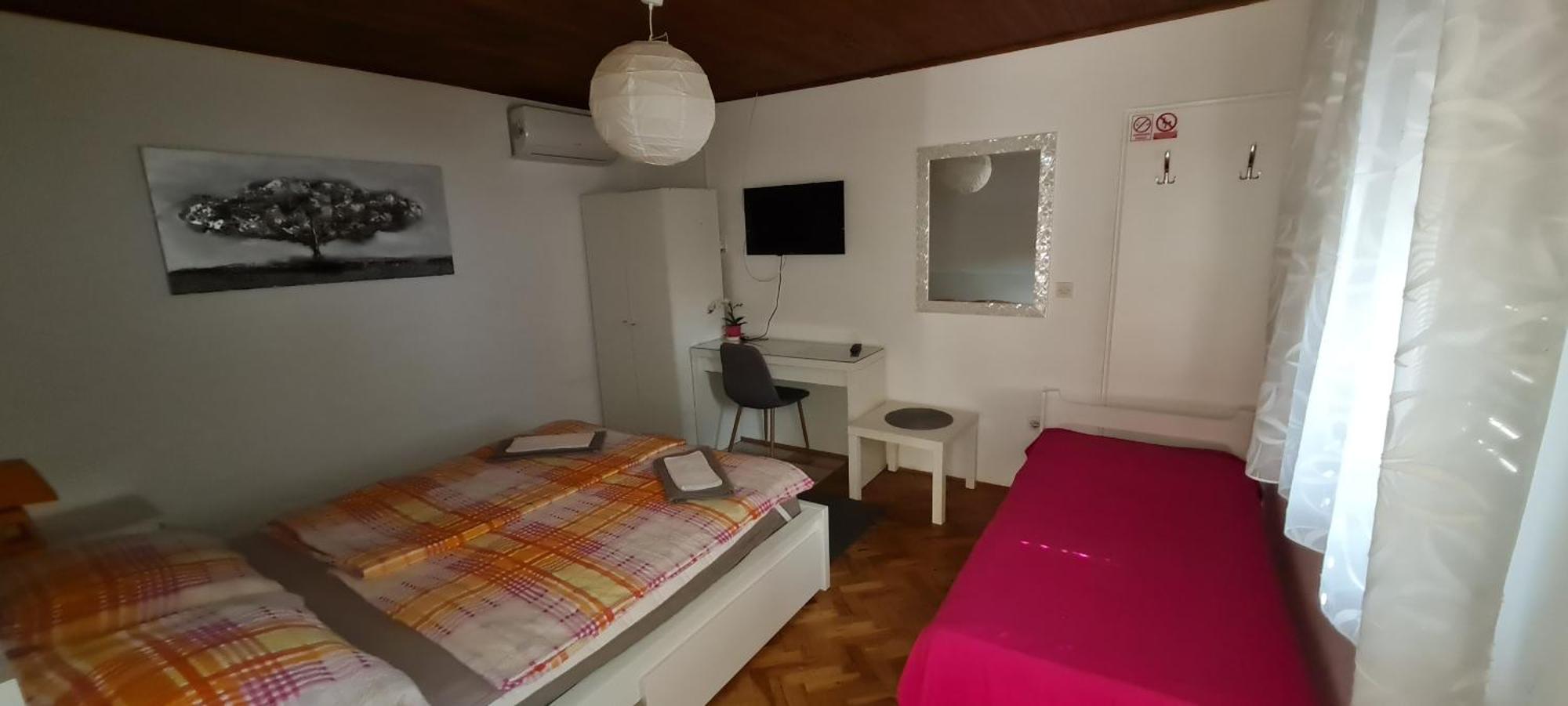 Sobe Zimmer Rooms Nika Tusilovic Exteriör bild